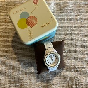 Fossil white plastic watch ES-2442